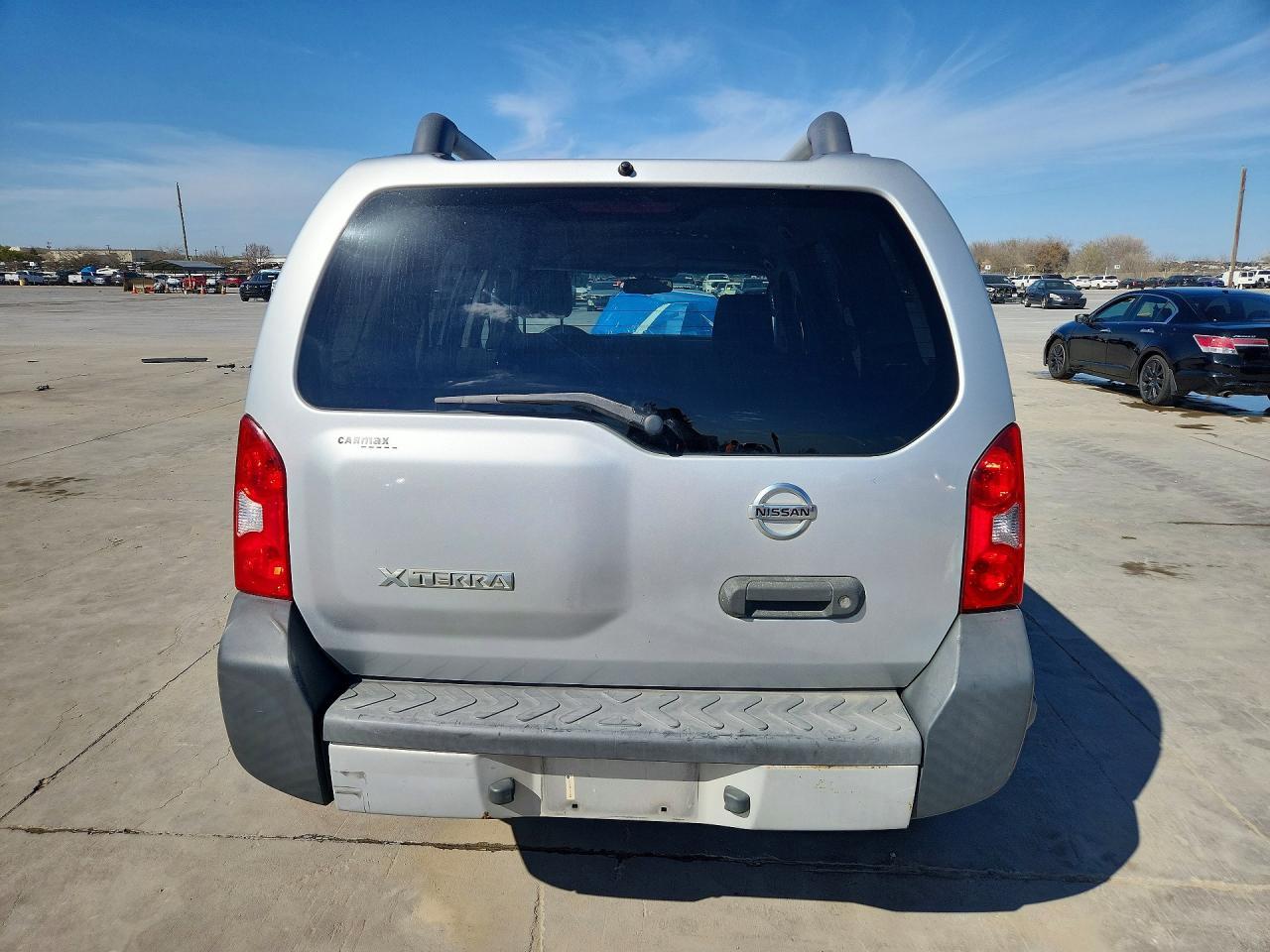2012 Nissan Xterra X - Image 6
