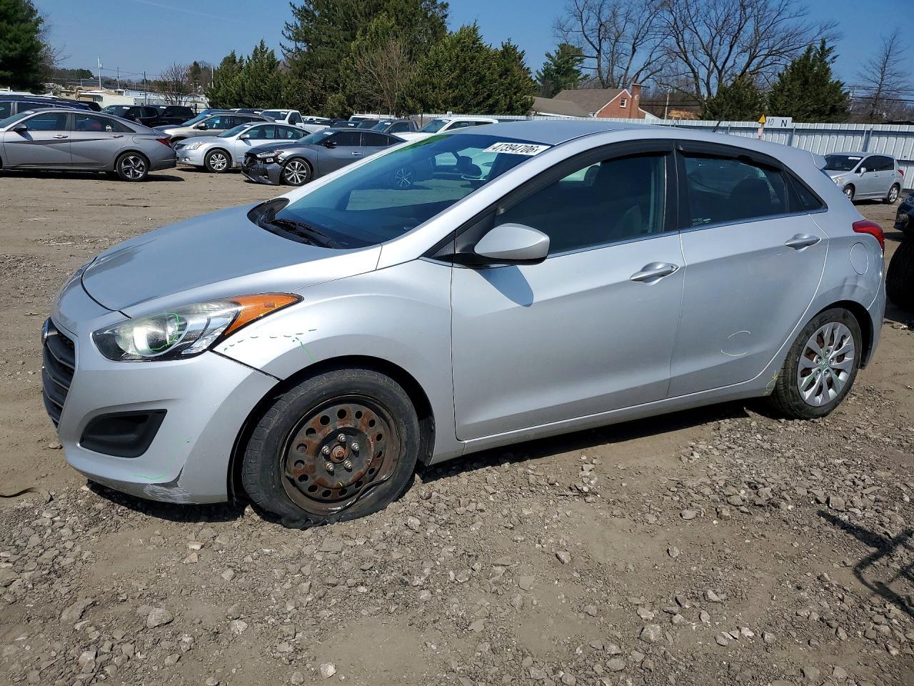 2016 Hyundai Elantra Gt Base