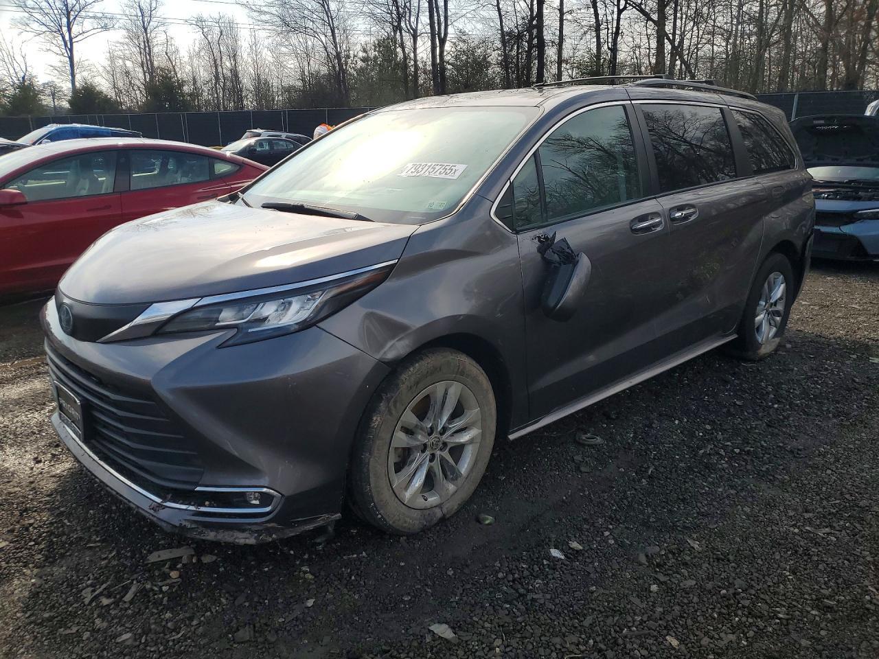 2022 Toyota Sienna Xle 7-Passenger