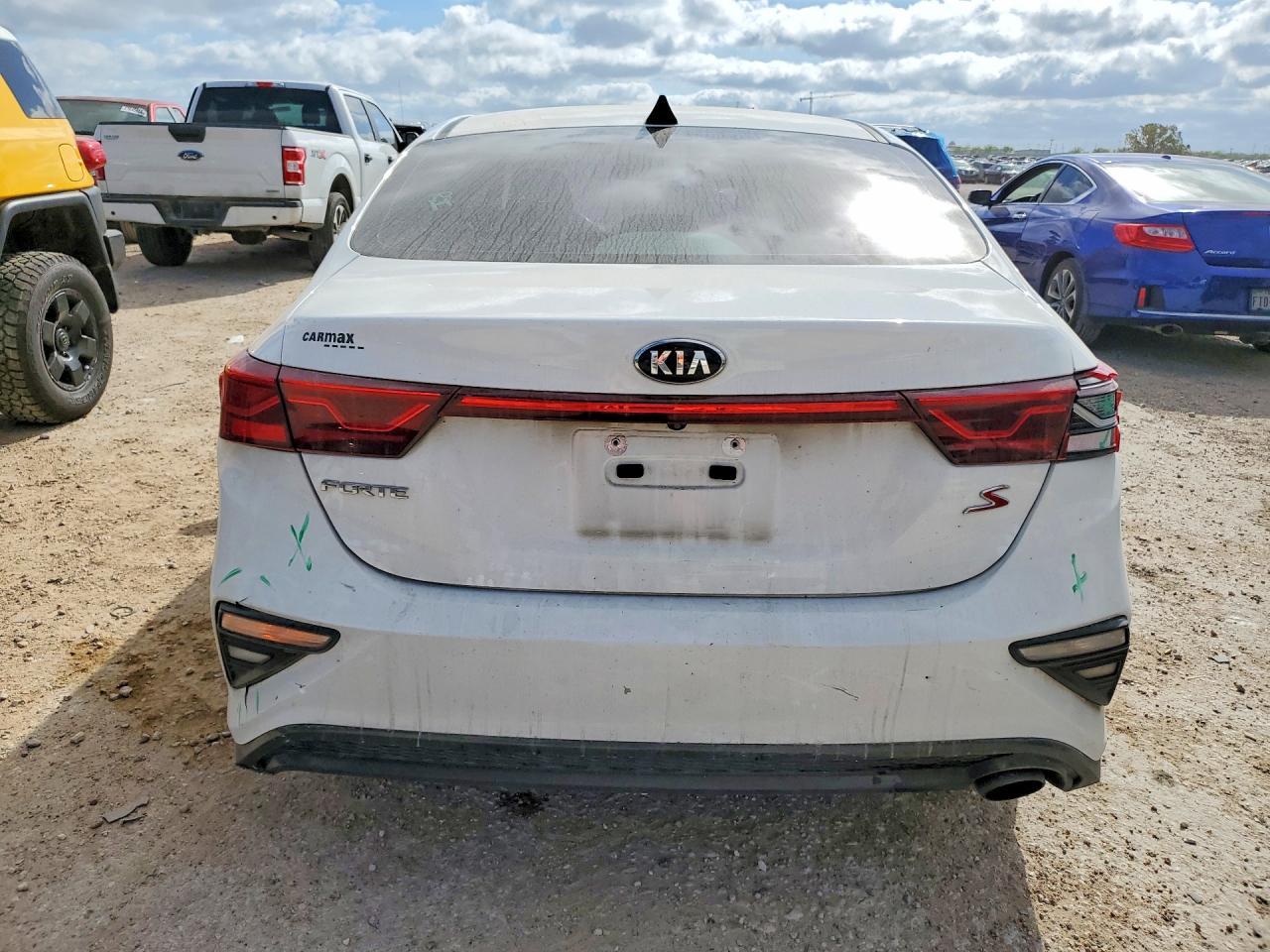 2019 Kia Forte S - Image 6
