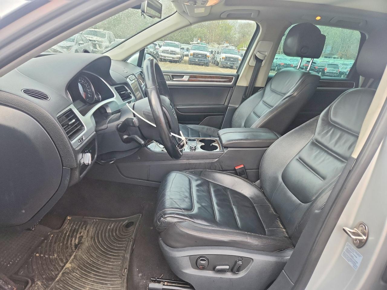 2014 Volkswagen Touareg V6 - Фото 7
