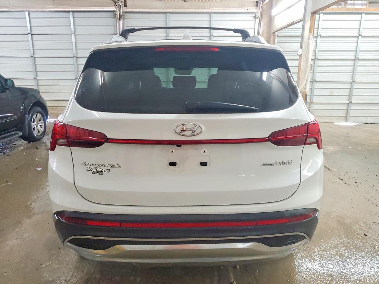 2023 Hyundai Santa Fe Hybrid Limited - Image 6