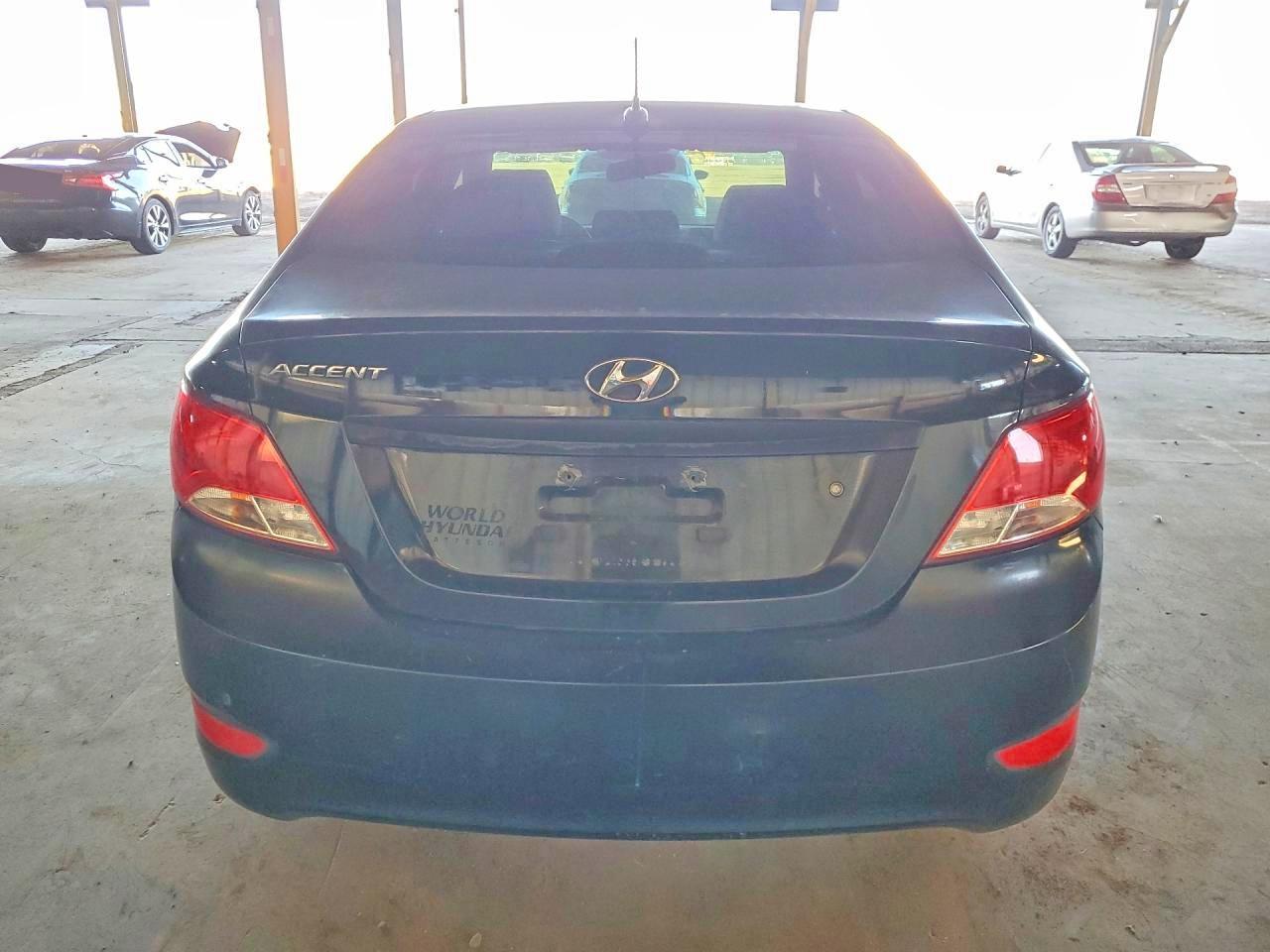 2017 Hyundai Accent Se - Фото 6