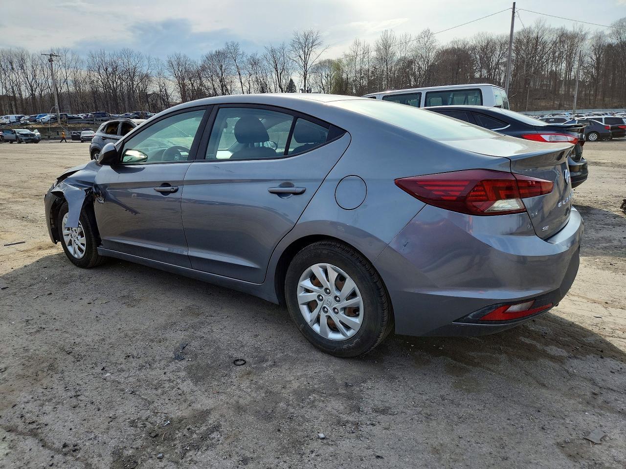 2019 Hyundai Elantra Se - Фото 2