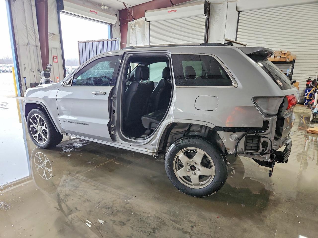 2019 Jeep Grand Cherokee Limited - Image 2
