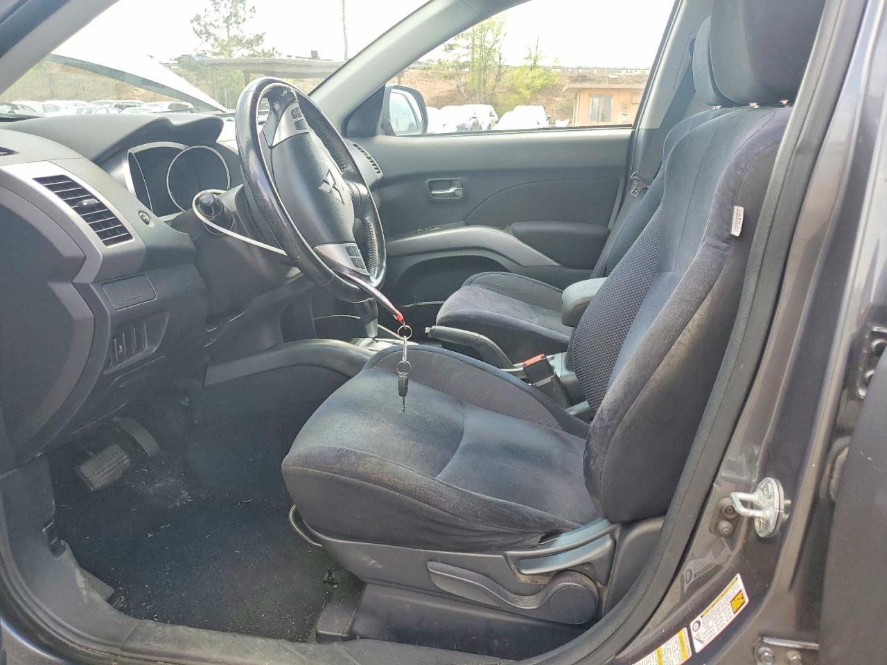 2012 Mitsubishi Outlander Es - Image 7