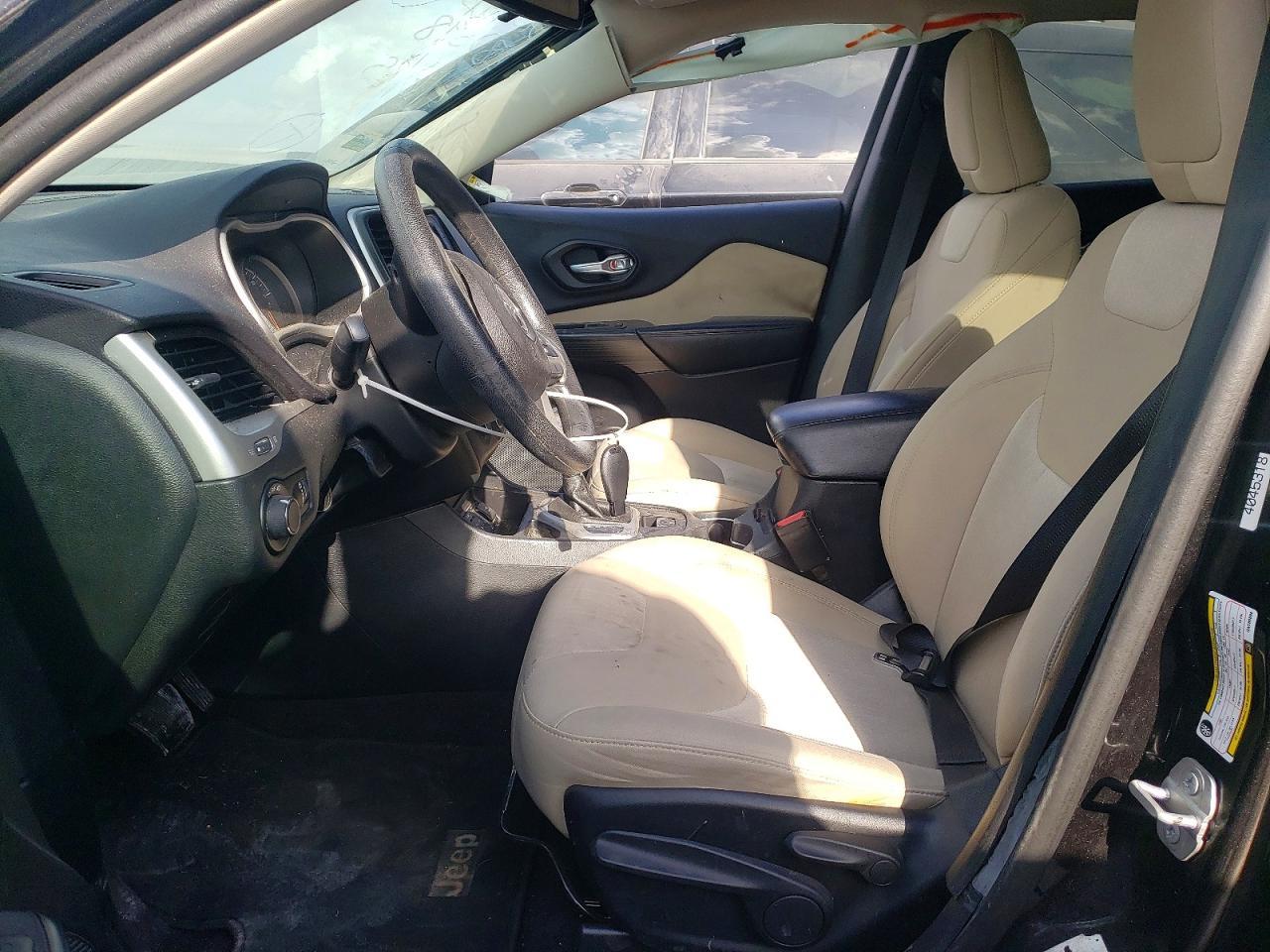 2016 Jeep Cherokee Sport - Image 7