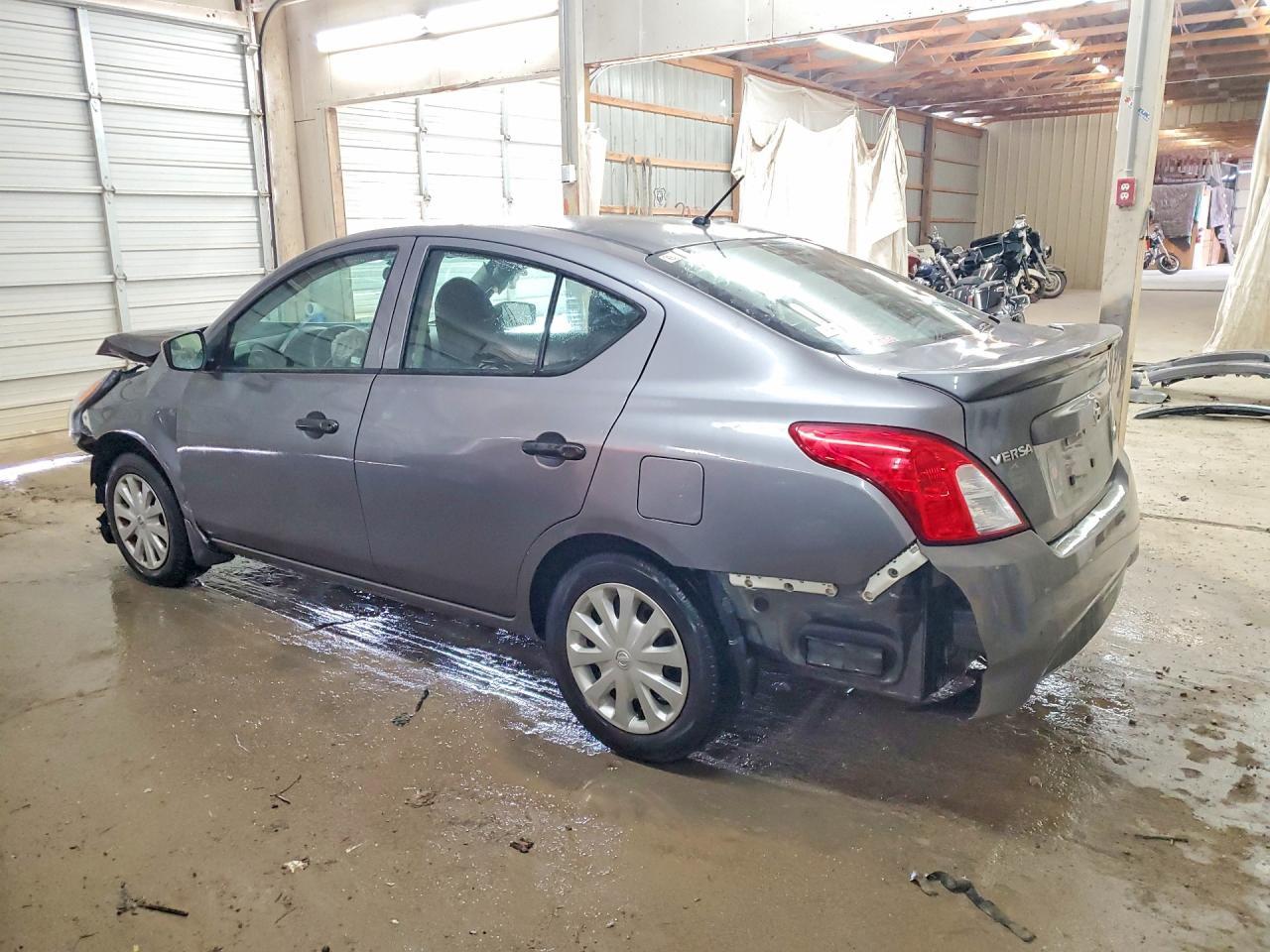2017 Nissan Versa 1.6 S Plus - Фото 2