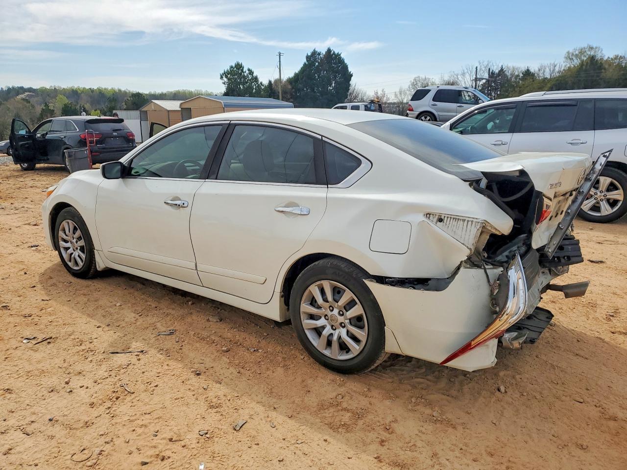 2017 Nissan Altima 2.5 S - Фото 2