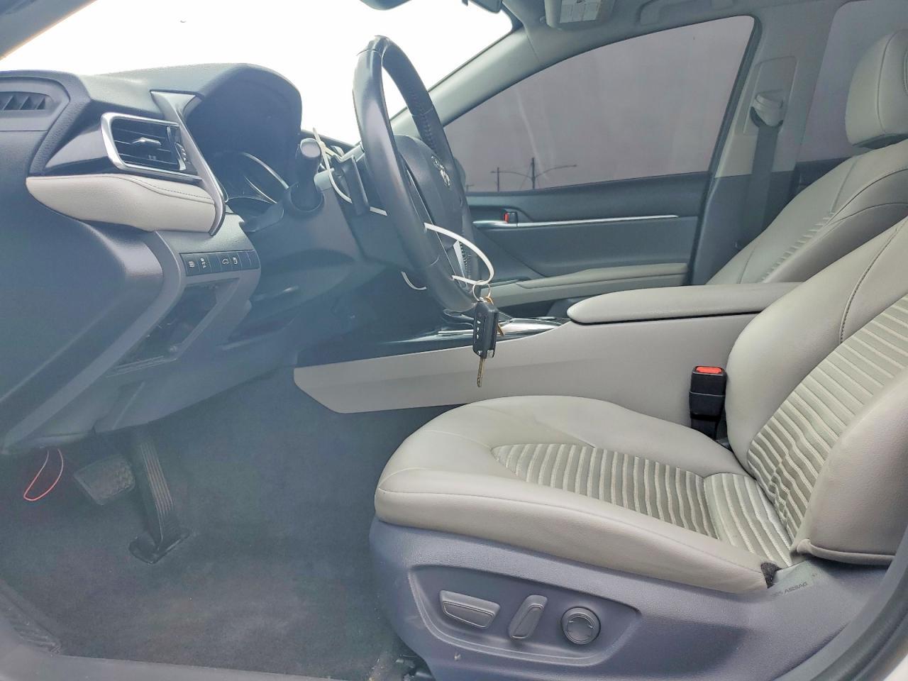 2018 Toyota Camry Se - Image 7