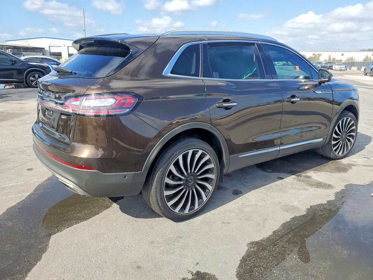 2019 Lincoln Nautilus Black Label - Фото 3