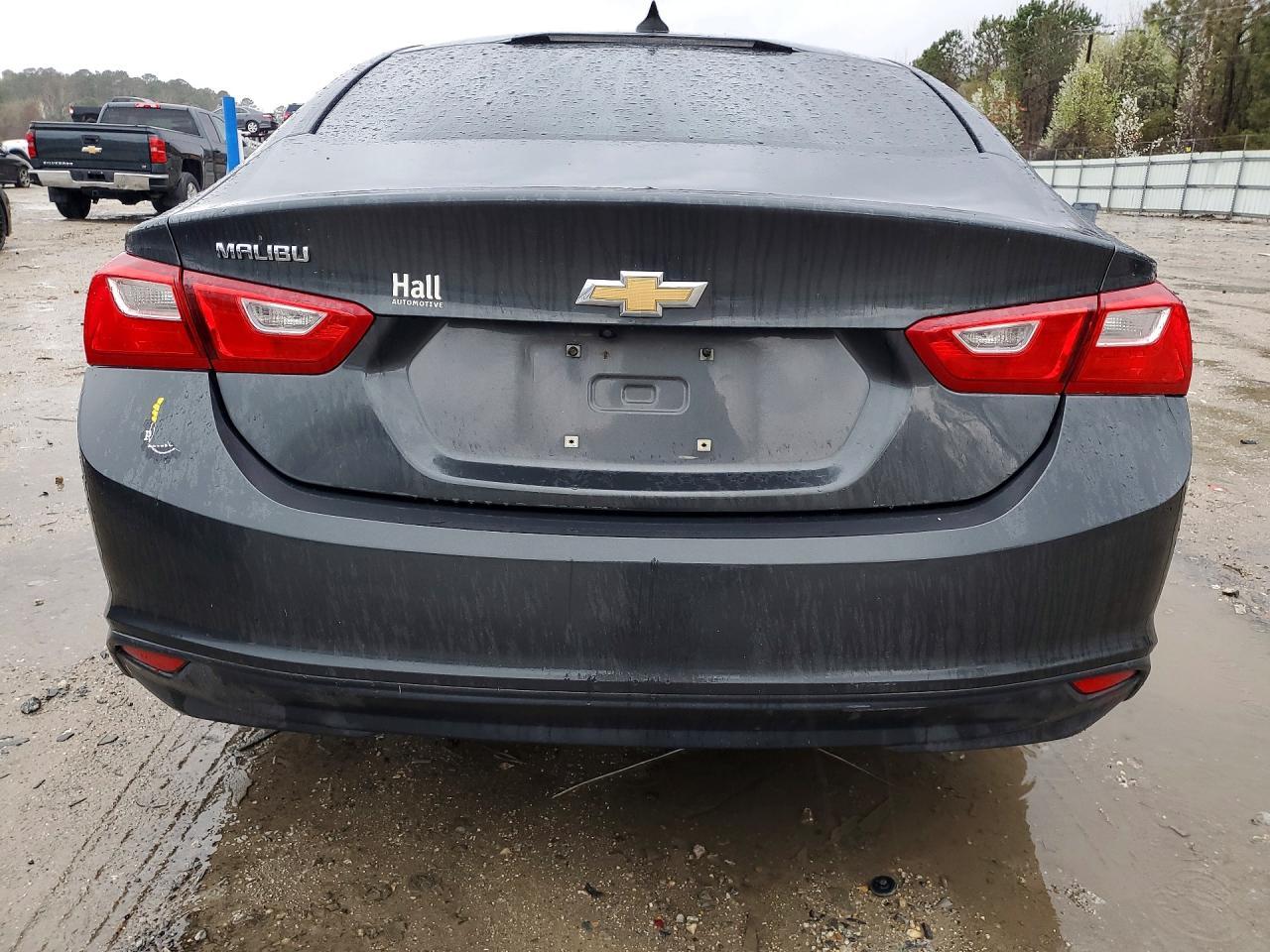 2017 Chevrolet Malibu Ls - Image 6
