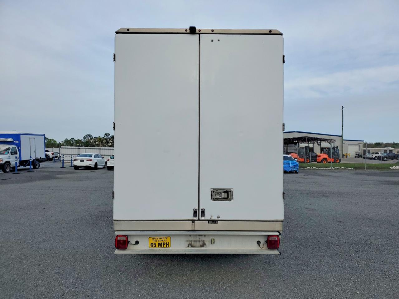2020 Ford Transit Delivery Truck - Фото 6