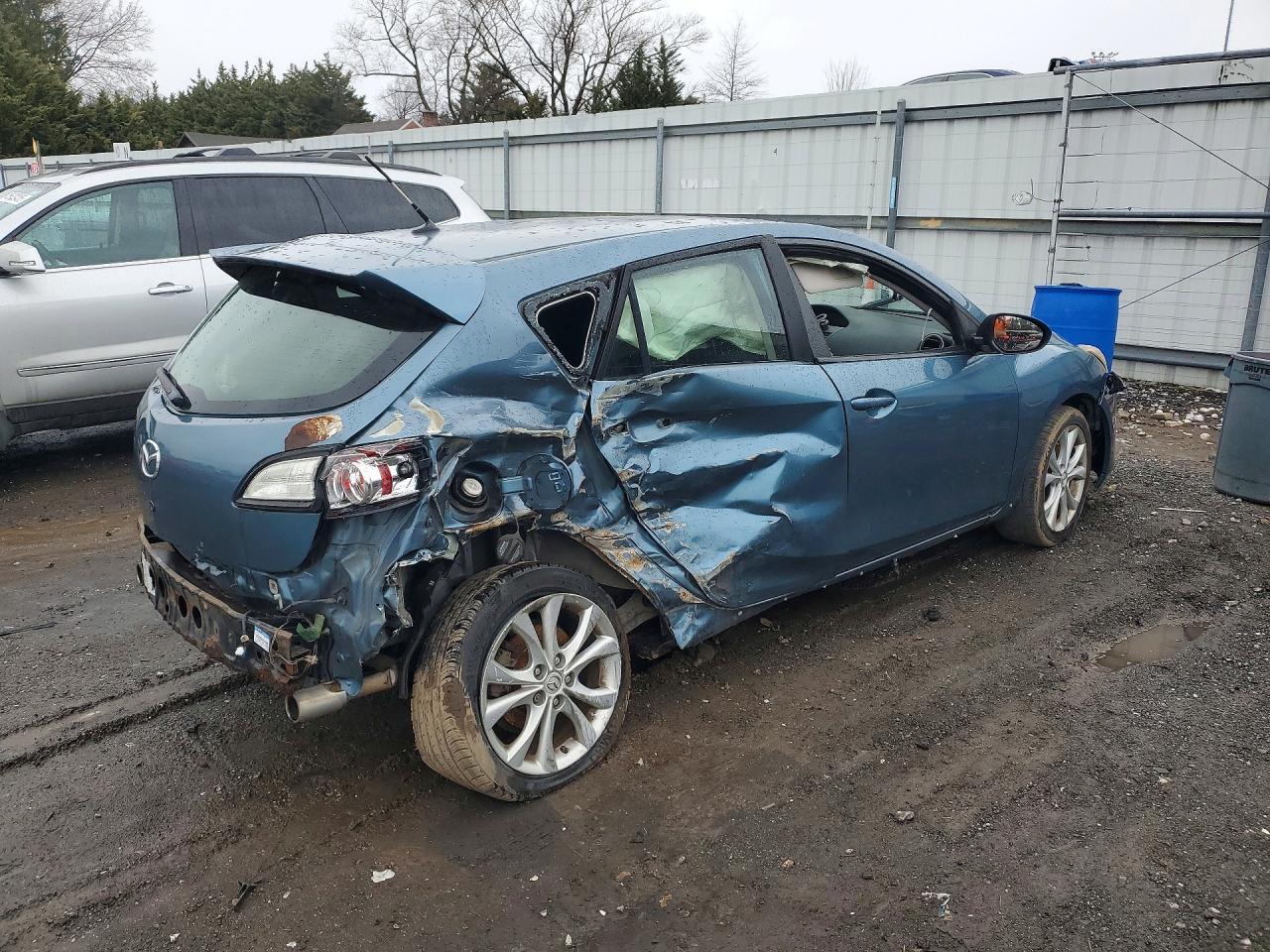 2011 Mazda 3 S - Фото 3