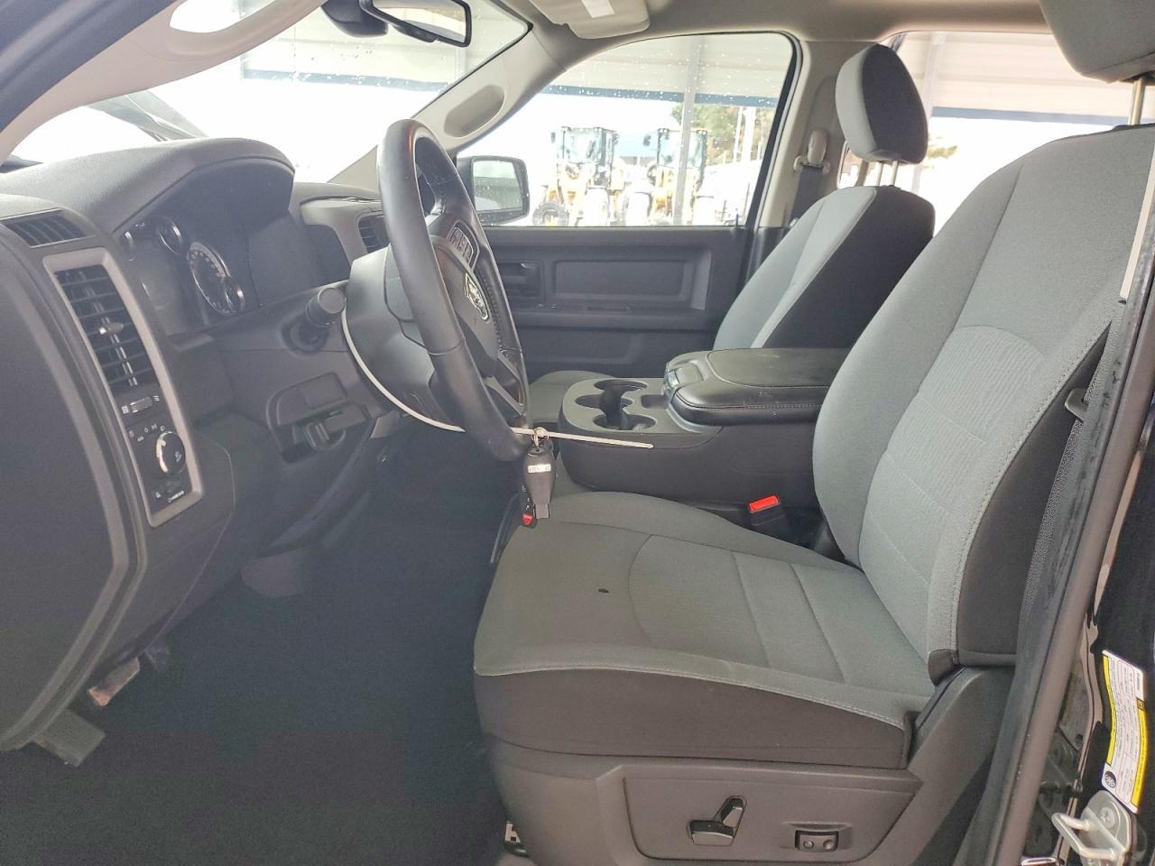2023 Ram 1500 Classic Tradesman - Фото 7