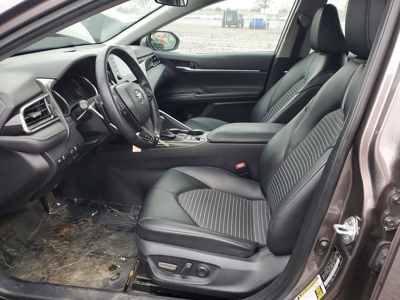 2023 Toyota Camry Se - Фото 7