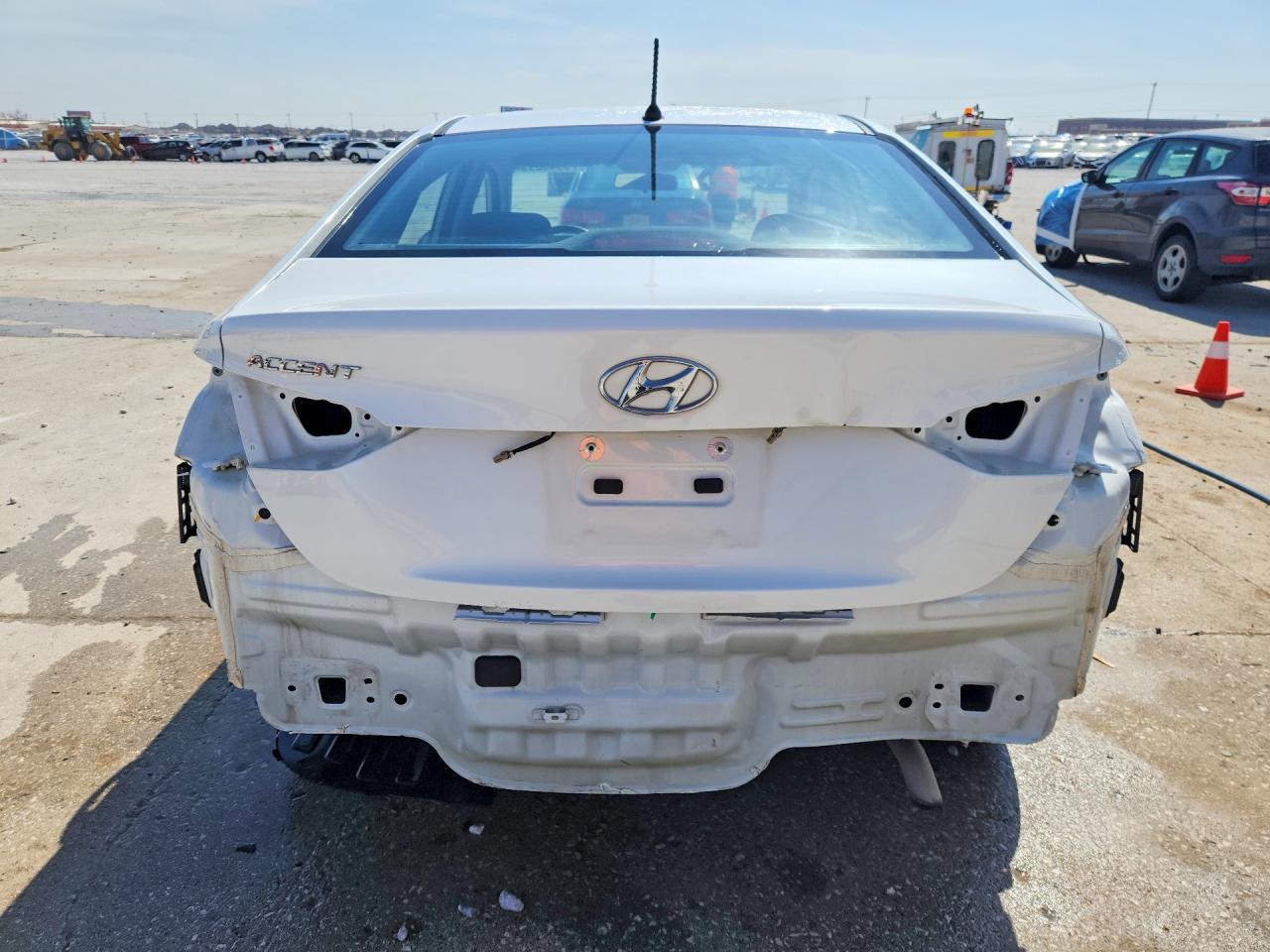 2019 Hyundai Accent Se - Image 6