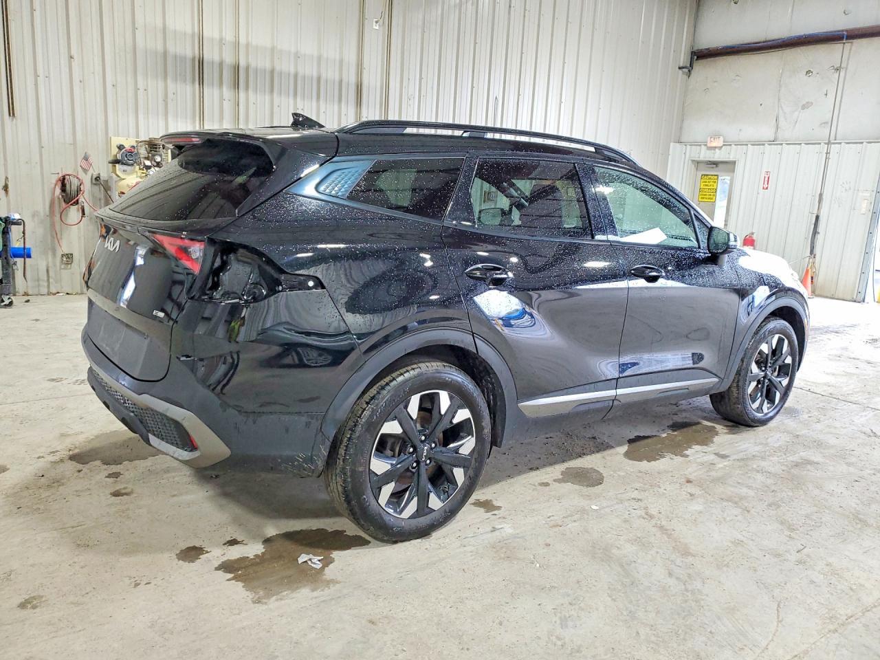 2023 Kia Sportage X Line - Фото 3