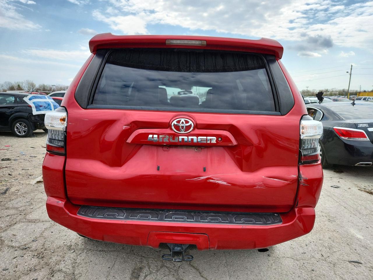 2016 Toyota 4Runner Sr5 - Image 6