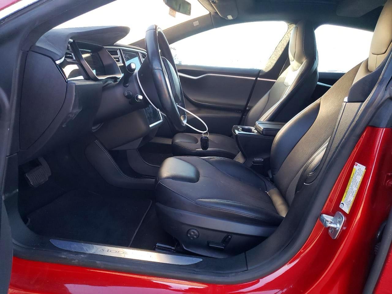 2015 Tesla Model S - Фото 5