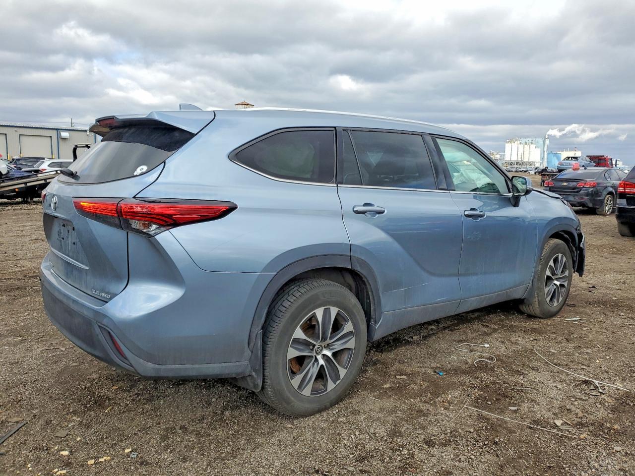 2021 Toyota Highlander Xle - Image 3