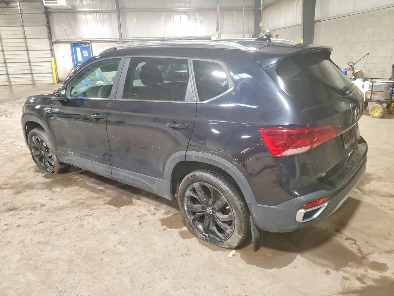 2023 Volkswagen Taos Se - Image 2