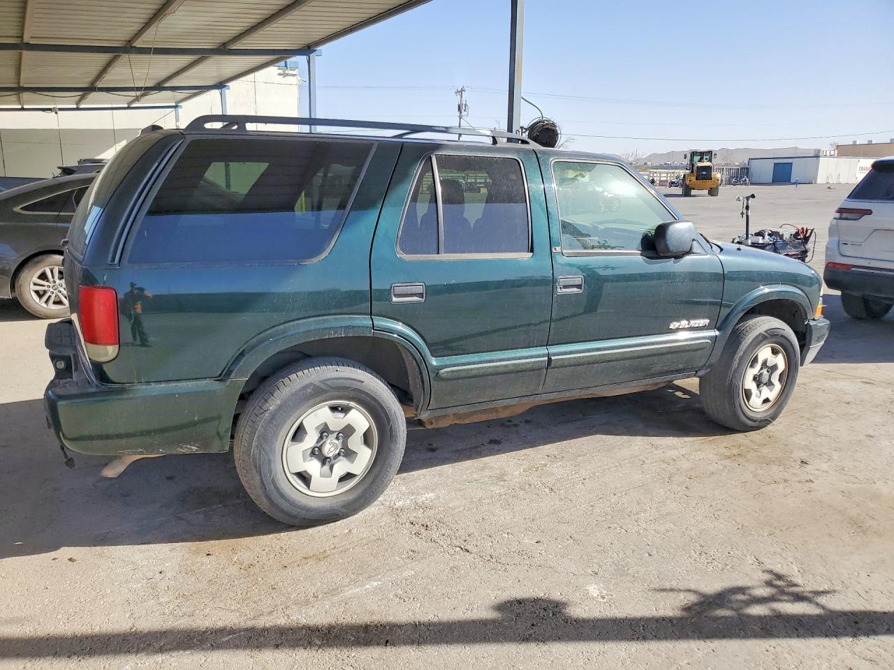 2003 Chevrolet Blazer - Image 3