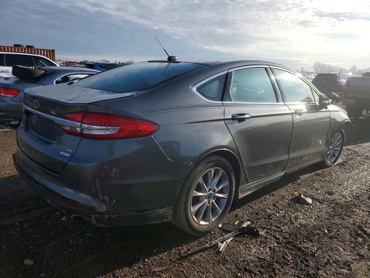 2017 Ford Fusion Se - Фото 3