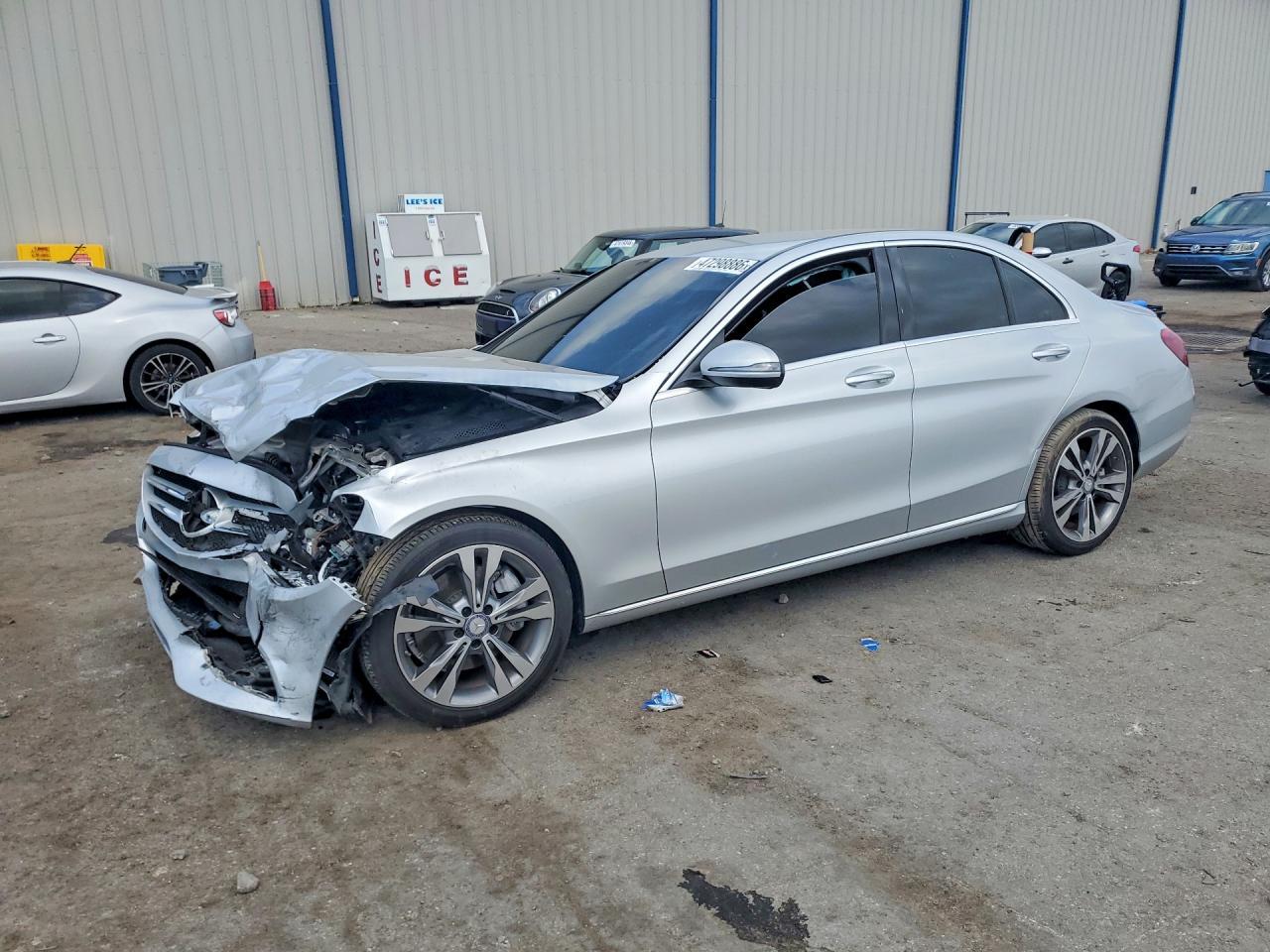 2016 Mercedes-Benz C 300