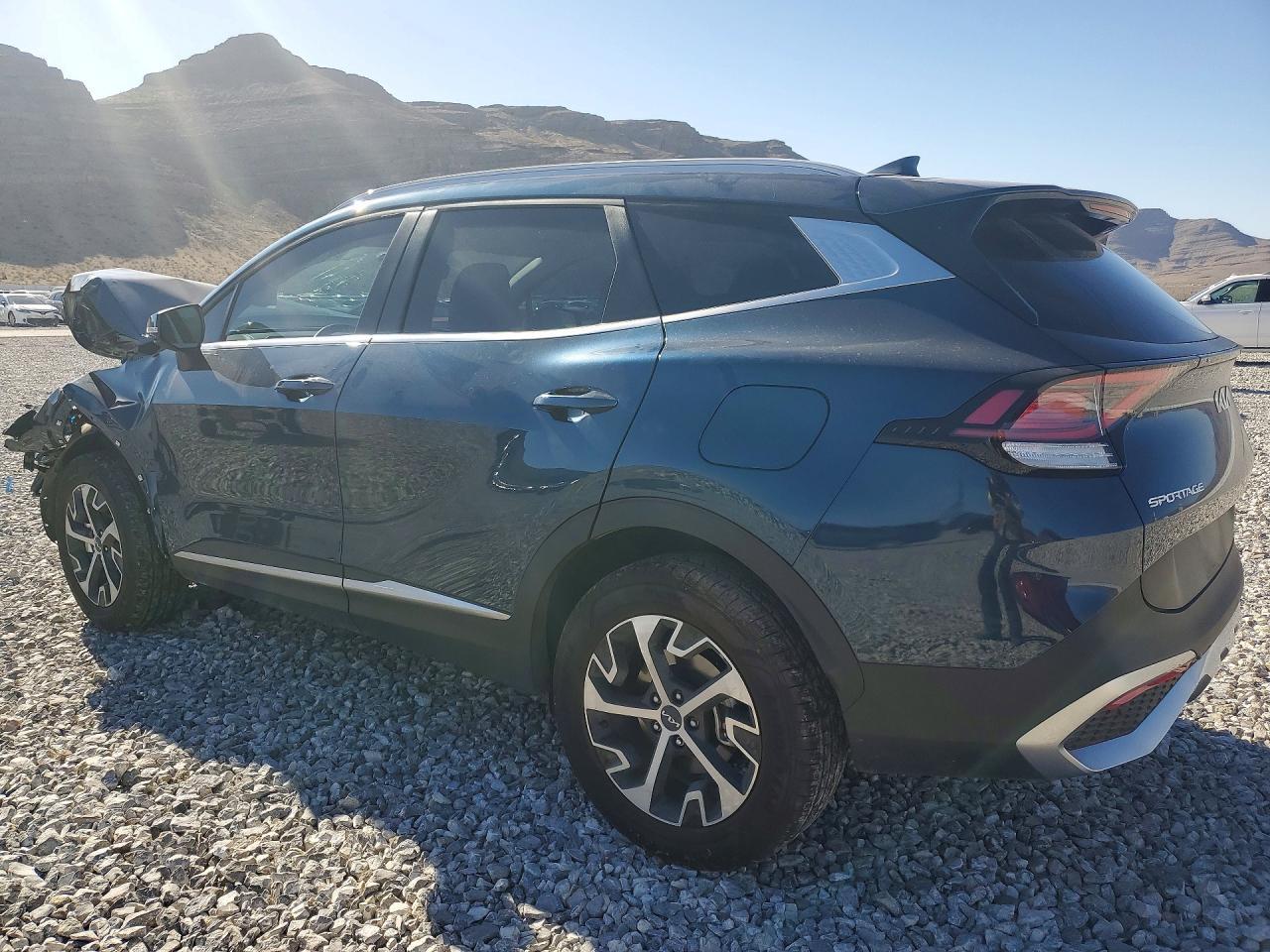 2025 Kia Sportage Hybrid Ex - Фото 2