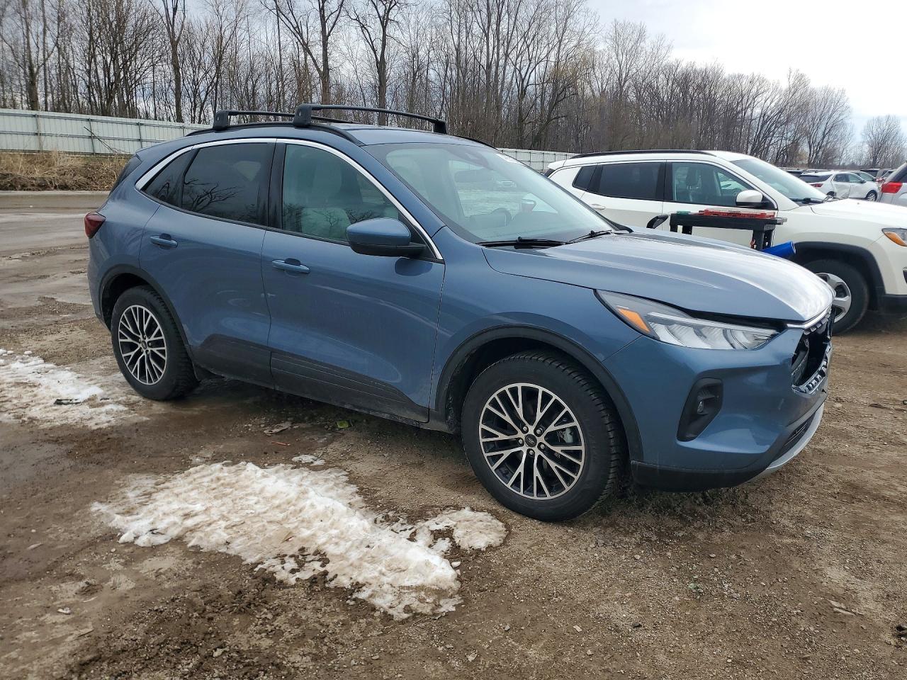 2023 Ford Escape - Фото 4
