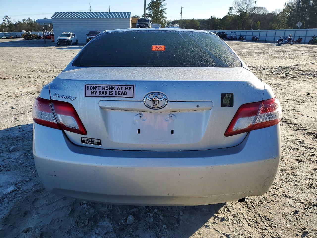 2010 Toyota Camry Base - Фото 6