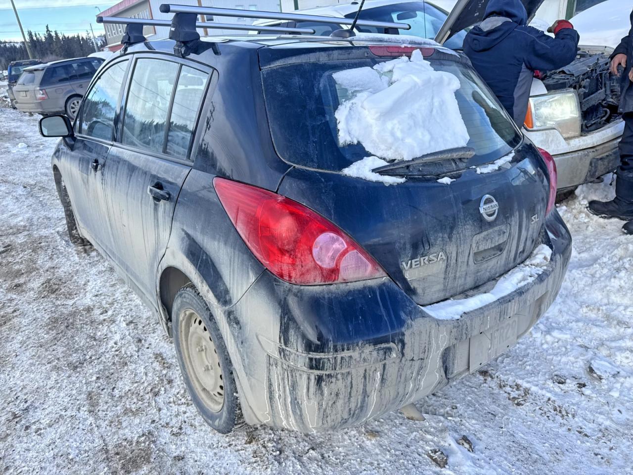 2012 Nissan Versa 1.8 S - Image 6