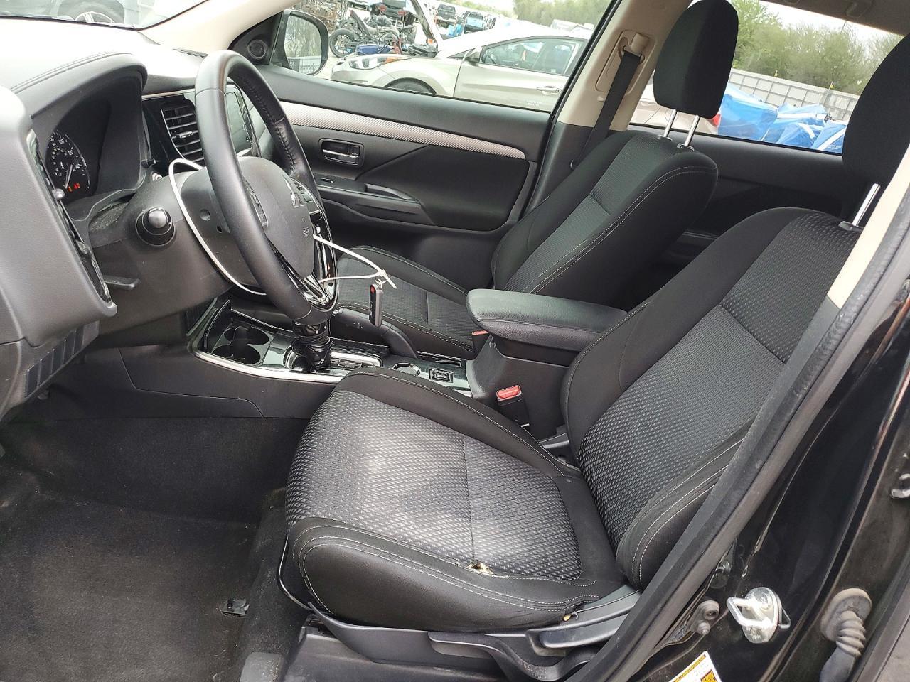 2017 Mitsubishi Outlander Se - Фото 7