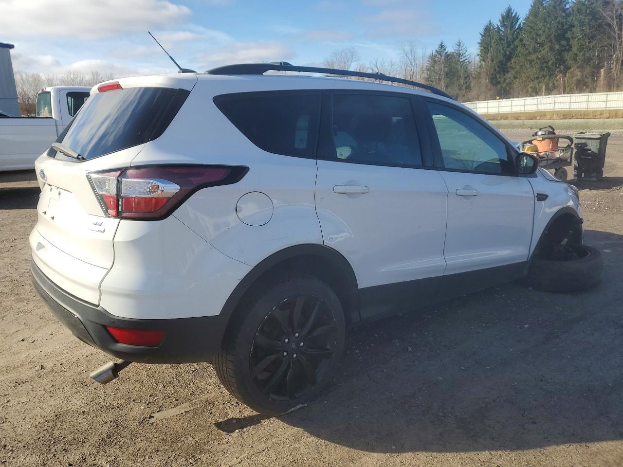 2017 Ford Escape Se - Фото 3