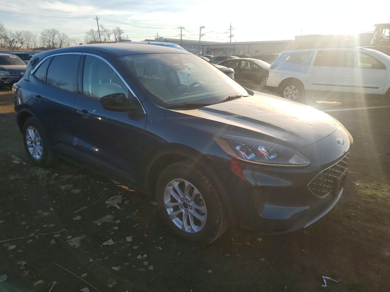 2020 Ford Escape Se - Фото 4