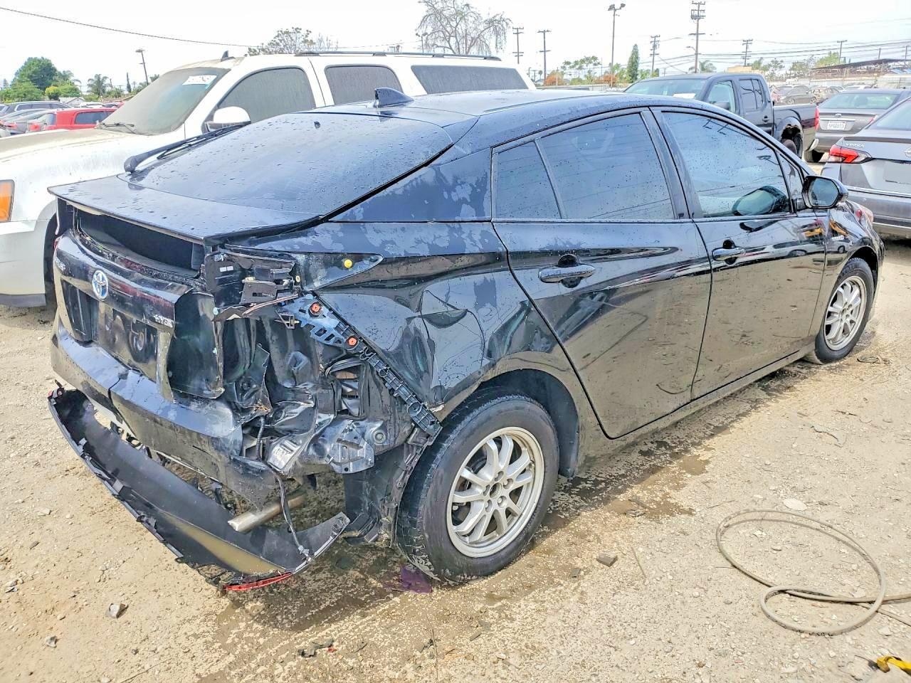 2019 Toyota Prius Xle - Image 3