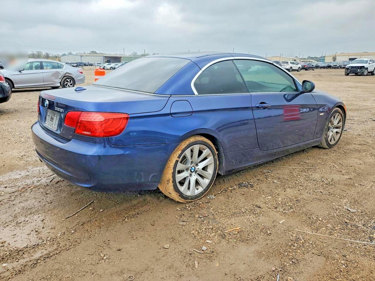 2013 BMW 328 I - Image 3
