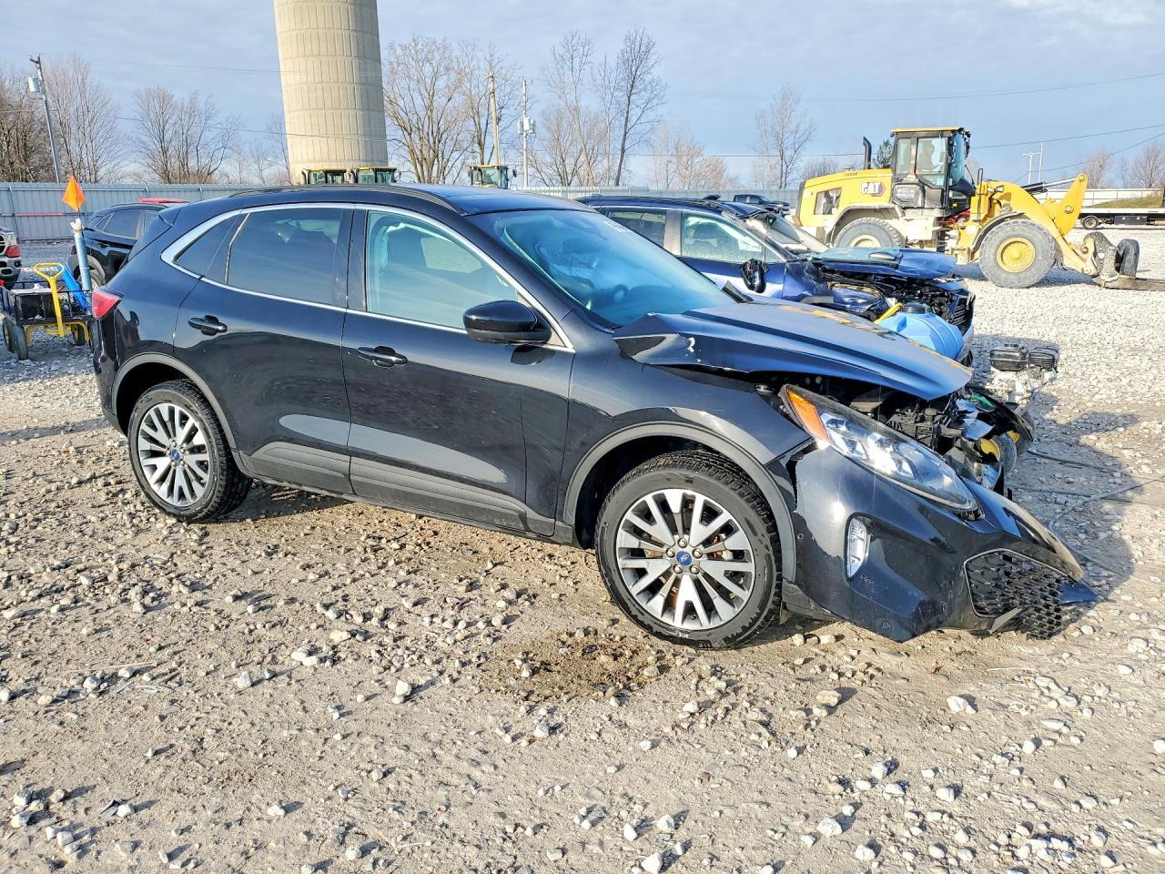 2021 Ford Escape Titanium - Image 4