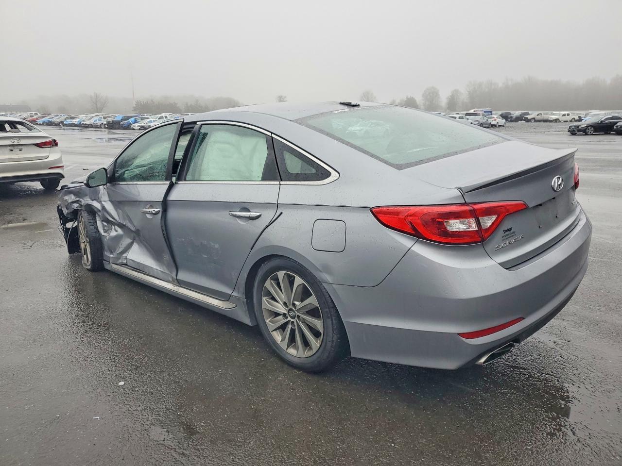 2016 Hyundai Sonata Sport - Фото 2