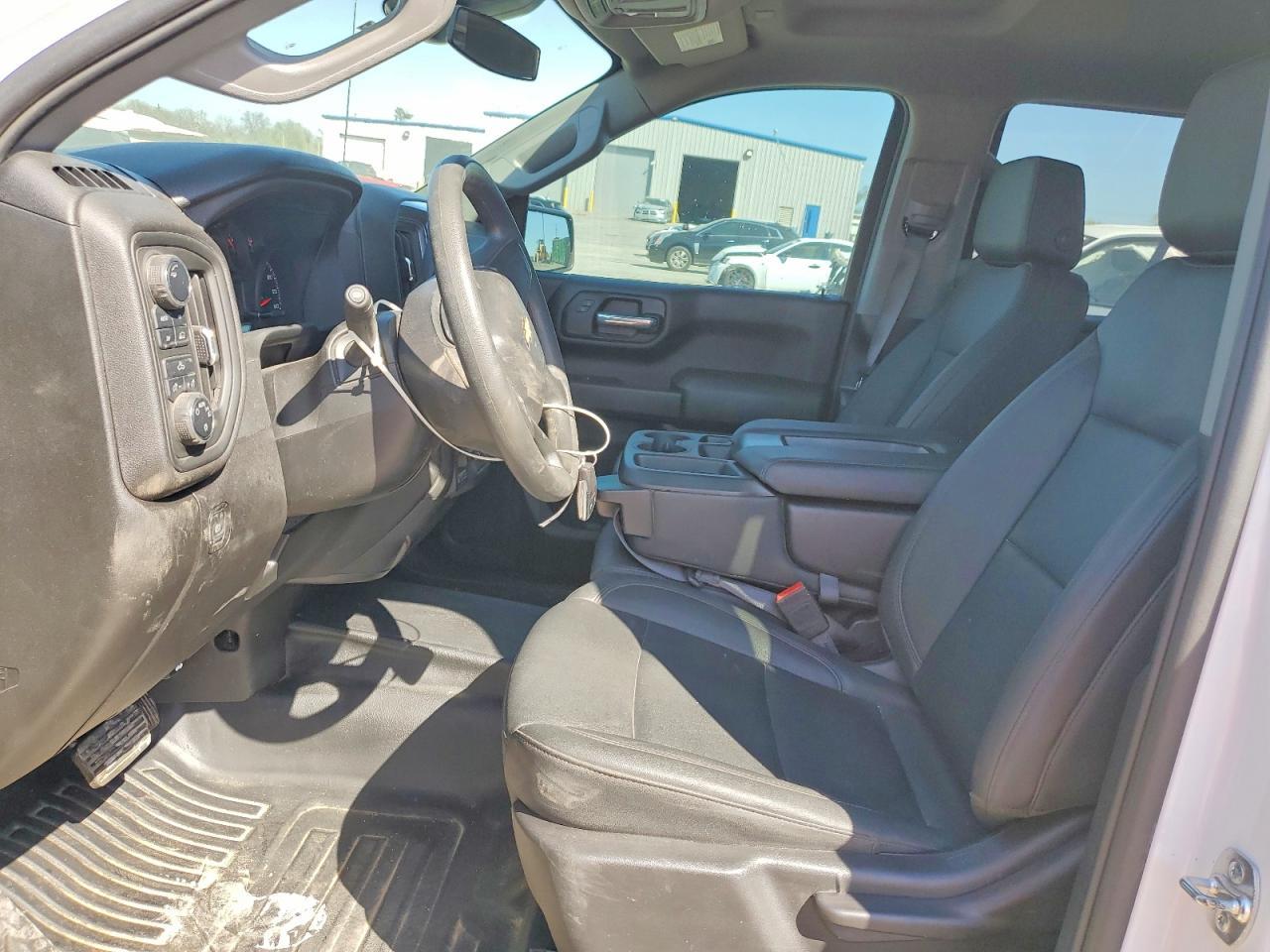 2025 Chevrolet Silverado K1500 - Фото 7