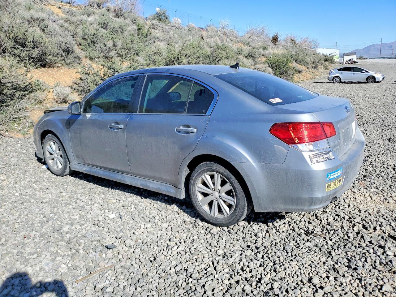 2011 Subaru Legacy 2.5I Premium - Фото 2
