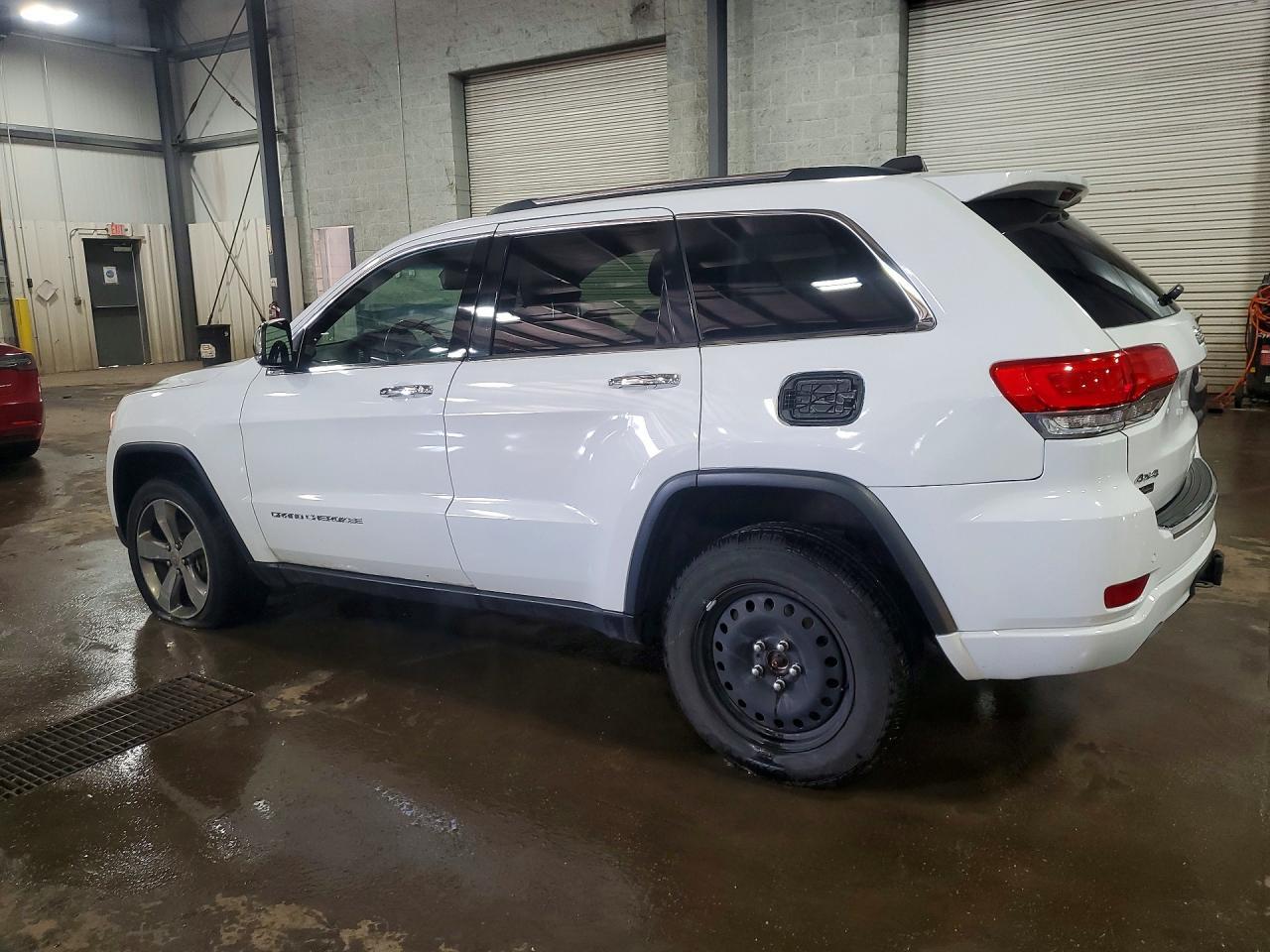 2015 Jeep Grand Cherokee Limited - Image 2