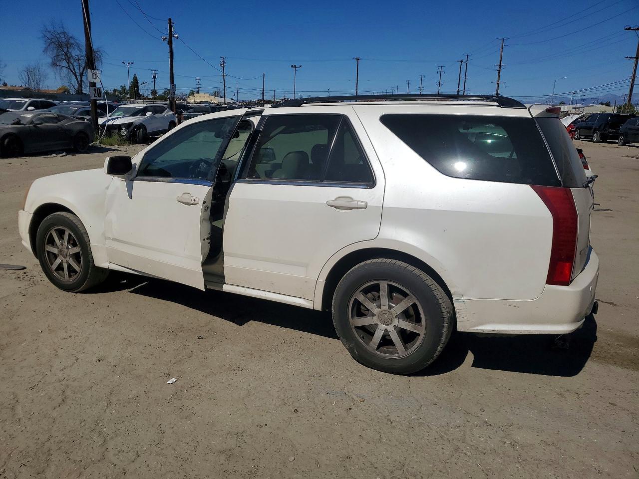 2004 Cadillac Srx - Фото 2