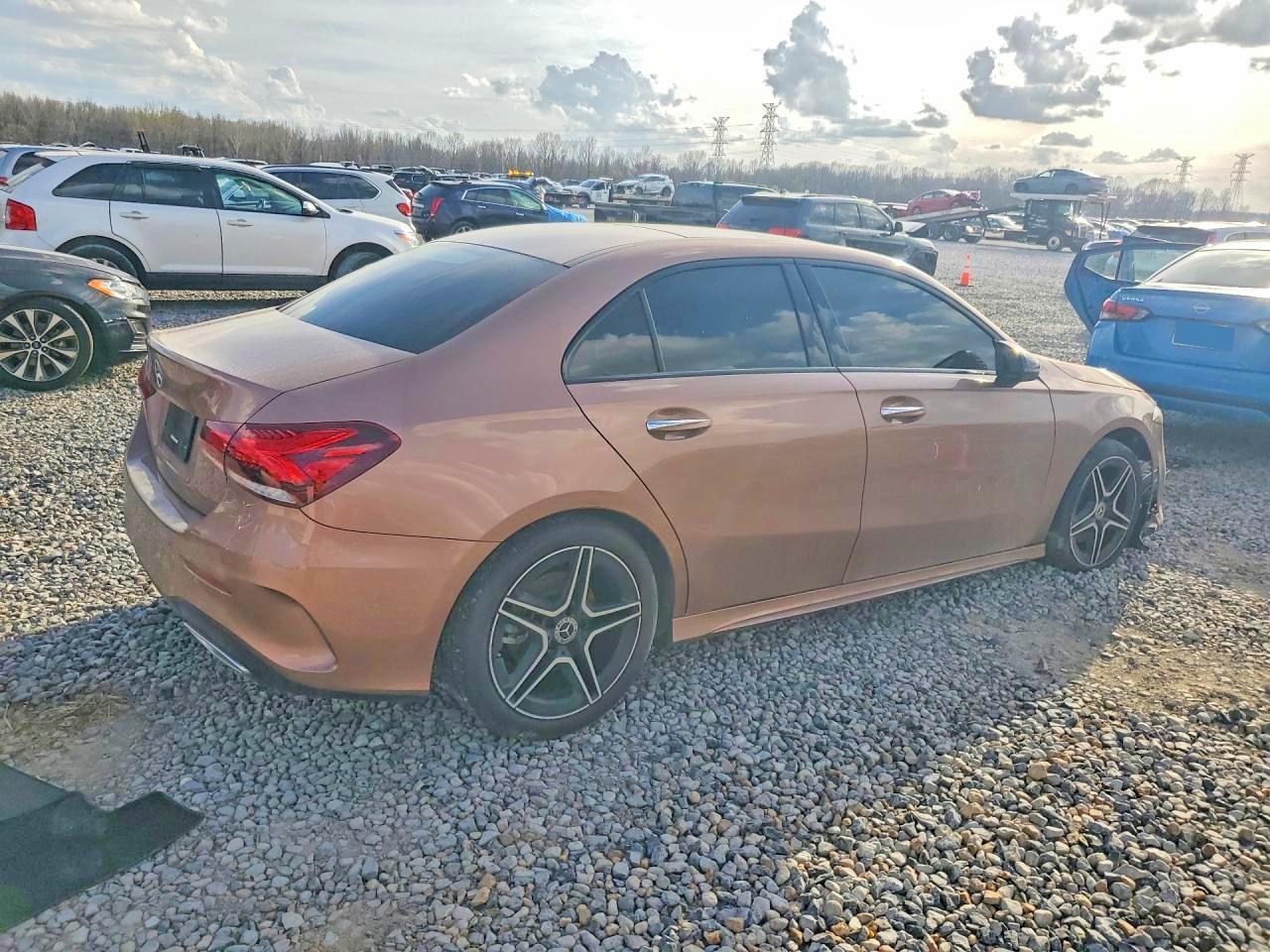 2022 Mercedes-Benz A 220 - Фото 3