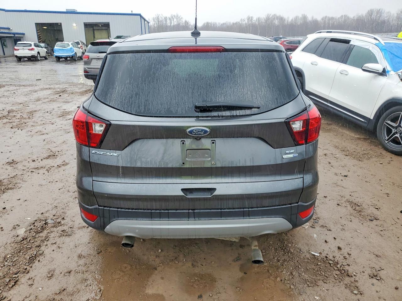 2019 Ford Escape Se - Фото 6