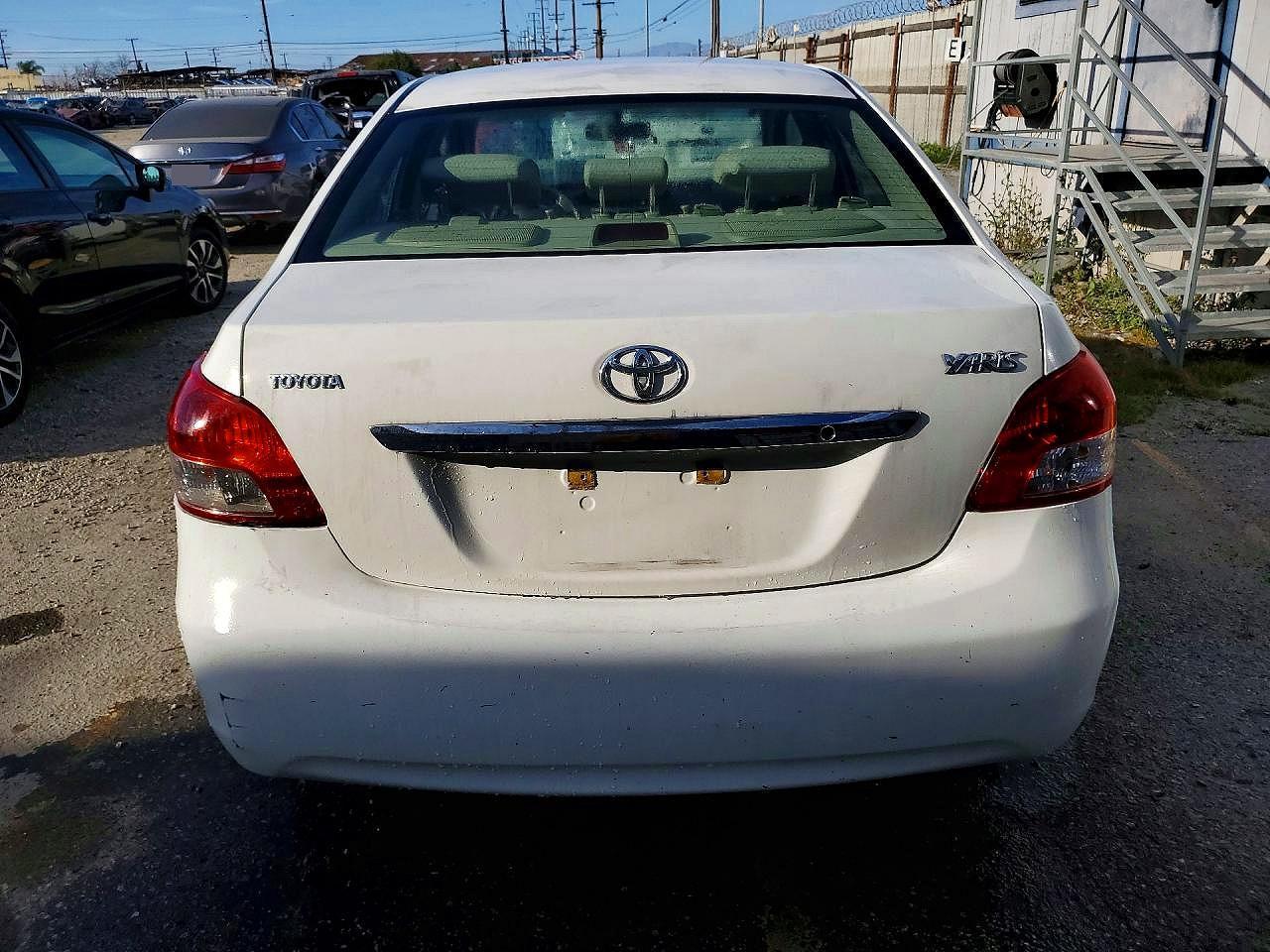 2007 Toyota Yaris Base - Фото 6