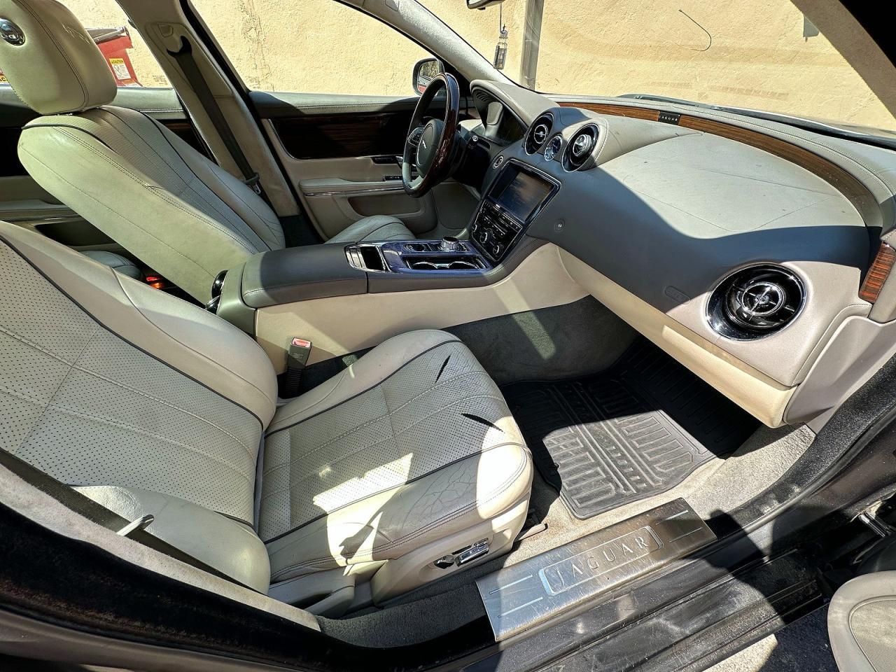 2011 Jaguar Xjl - Image 5