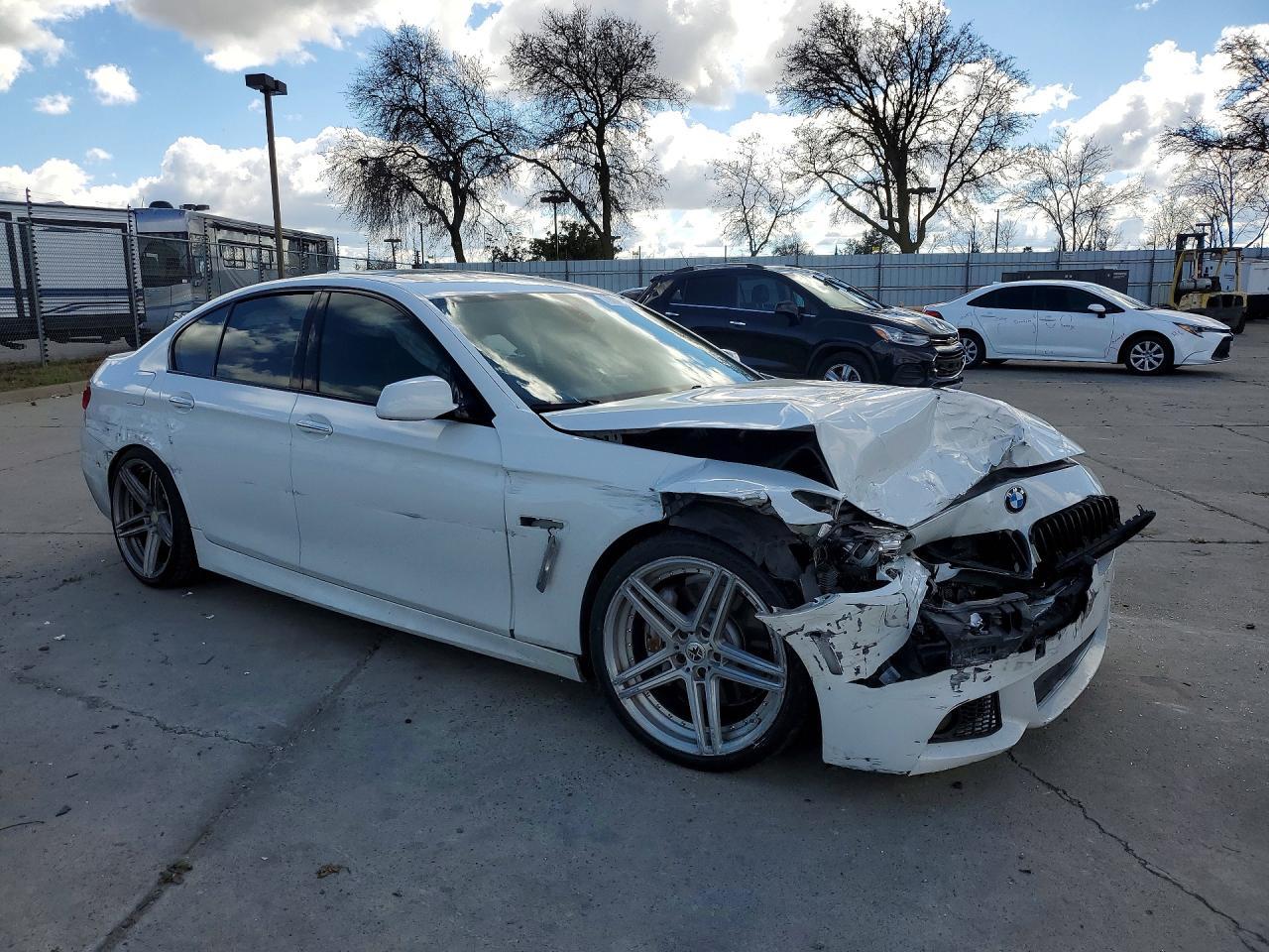 2011 BMW 535 I - Фото 4