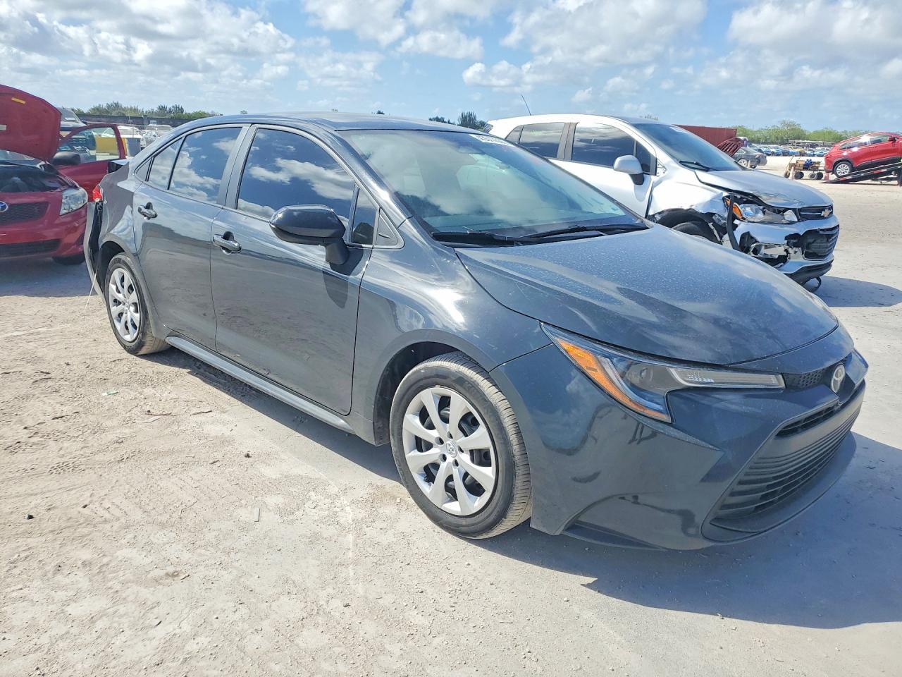 2024 Toyota Corolla Le - Фото 4